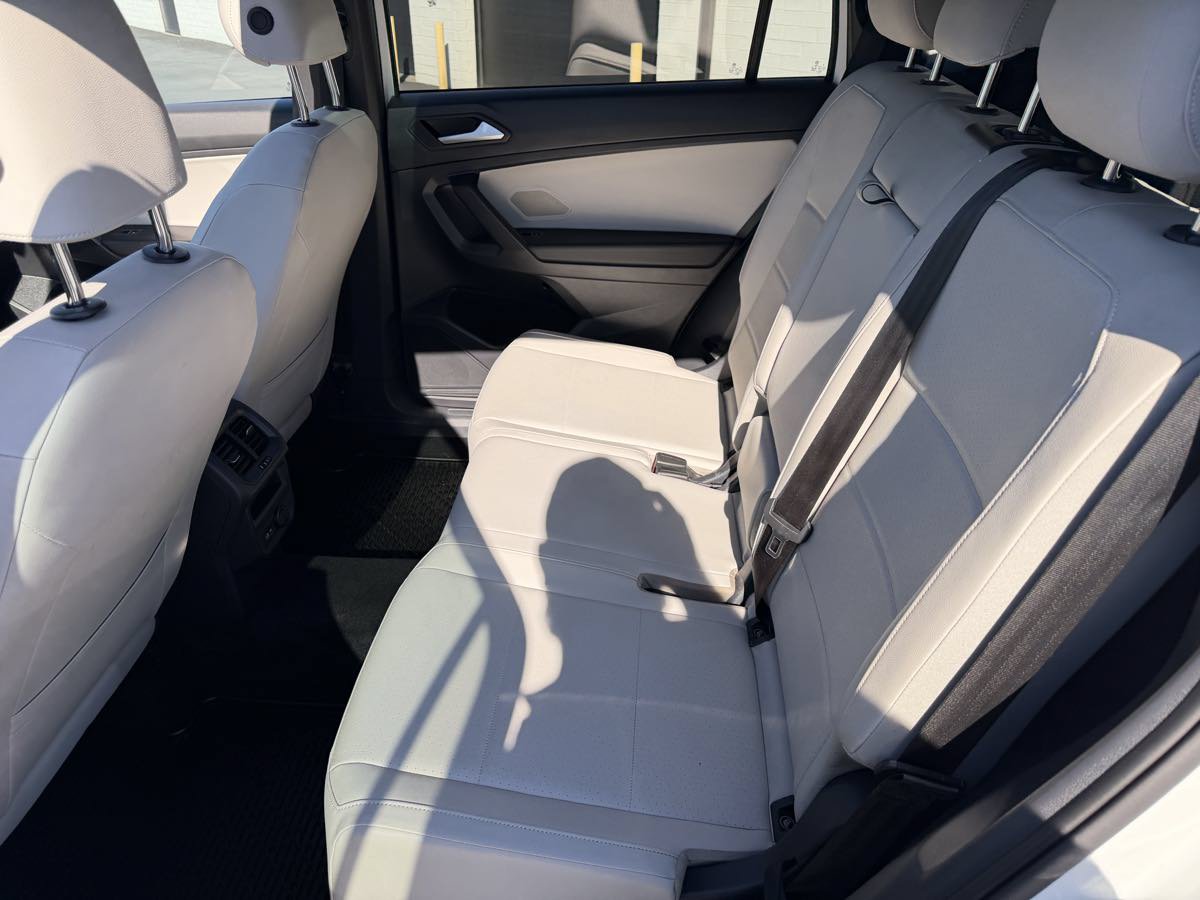 Used 2021 Volkswagen Tiguan SE R-Line AWD/4WD image 14