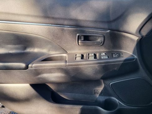 Used 2013 Mitsubishi Outlander Sport ES image 22