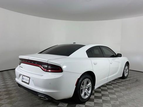Used 2022 Dodge Charger SXT image 5