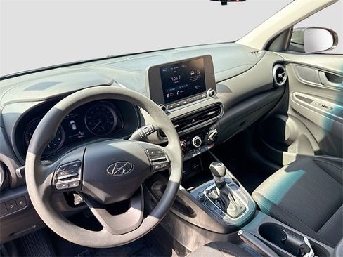 Certified 2023 Hyundai Kona SEL image 9