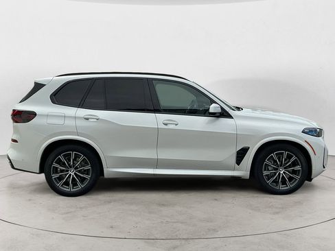 New 2026 BMW X5 xDrive50e AWD/4WD image 8