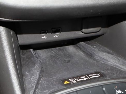 Used 2026 Buick Envista Preferred w/ Convenience II Package FWD image 25