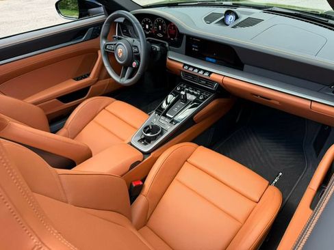 Used 2026 Porsche 911 Carrera RWD image 42