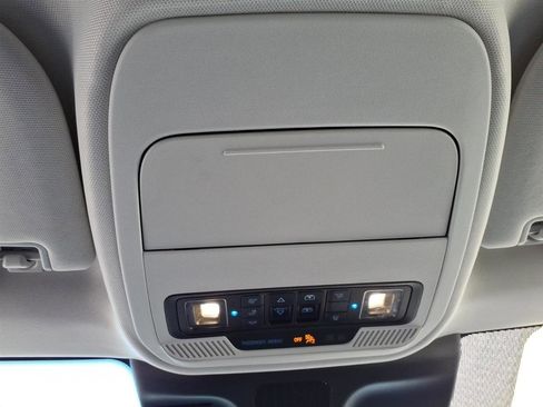 Used 2025 Ford Expedition Active image 11