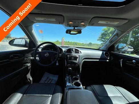 Used 2017 Buick Enclave Leather FWD image 4