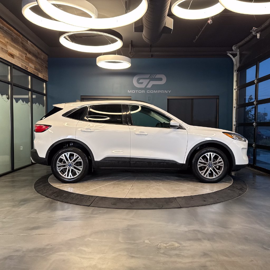 Used 2021 Ford Escape SEL AWD/4WD image 2