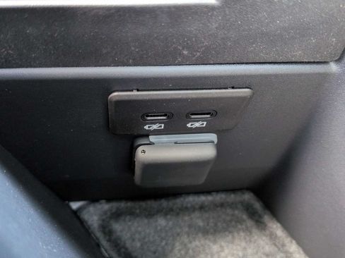 New 2026 Cadillac Optiq V AWD/4WD image 21