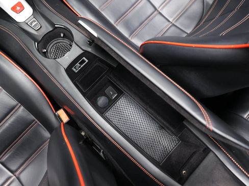Used 2017 Ferrari California T RWD image 47