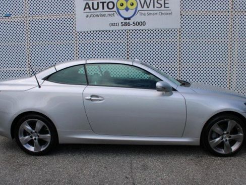 Used 2011 Lexus IS 250C image 8