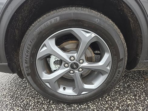 Used 2025 Ford Escape ST-Line image 9