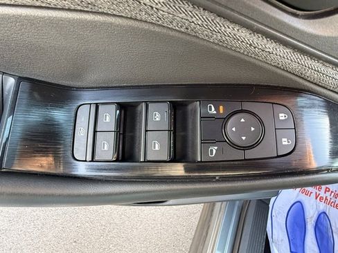 Certified 2023 Nissan Rogue S image 13