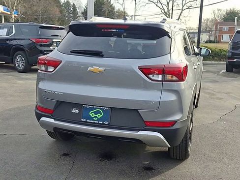 Certified 2023 Chevrolet TrailBlazer LT image 2