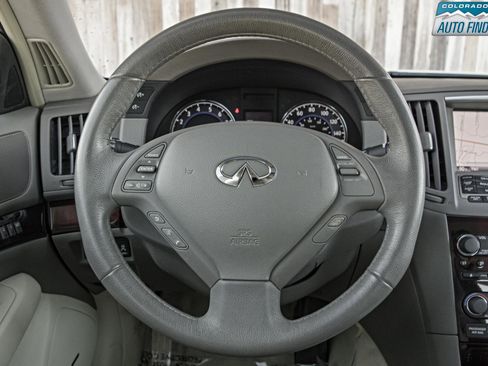 Used 2012 INFINITI G37 x w/ Premium Pkg image 12