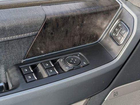 Used 2023 Ford F150 Lariat image 24