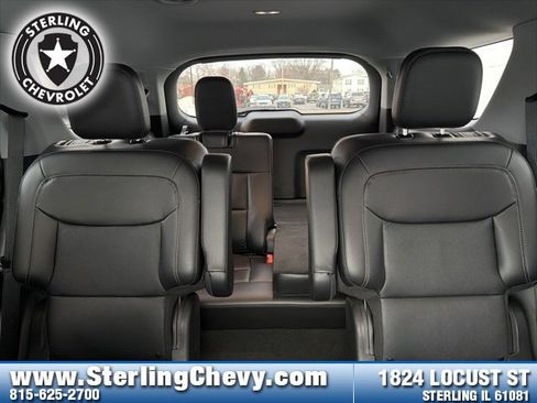 Used 2023 Ford Explorer Limited image 13