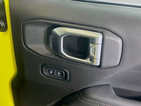 Used 2022 Jeep Wrangler Unlimited Rubicon w/ Trailer Tow Package image 32