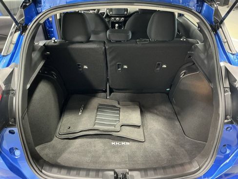 Used 2023 Nissan Kicks SV image 22
