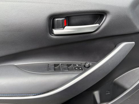 Used 2022 Toyota Corolla SE FWD image 11