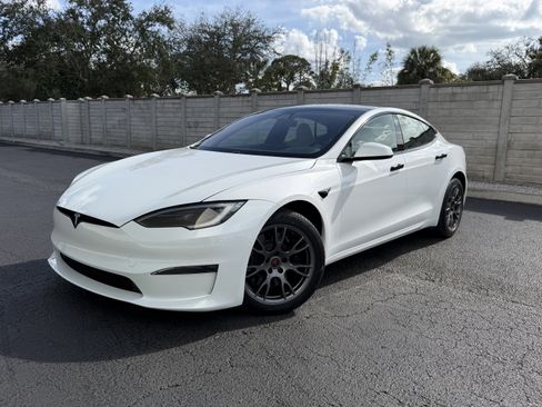 Used 2022 Tesla Model S image 1