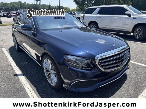 Used 2017 Mercedes-Benz E 300 image 1
