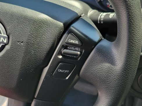 Used 2022 Nissan Frontier SV RWD image 25