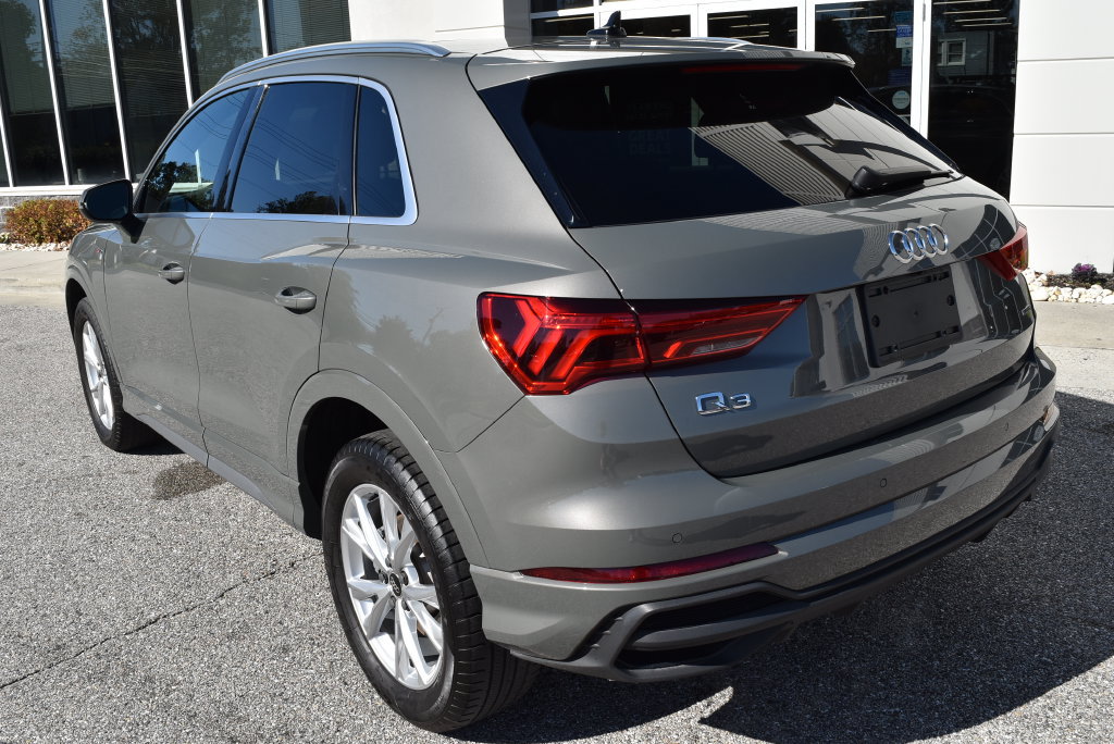 Used 2025 Audi Q3 2.0T Premium AWD/4WD image 5