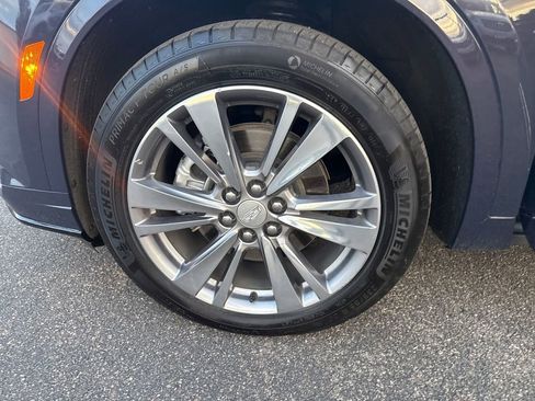 Used 2025 Cadillac XT6 Premium Luxury image 28