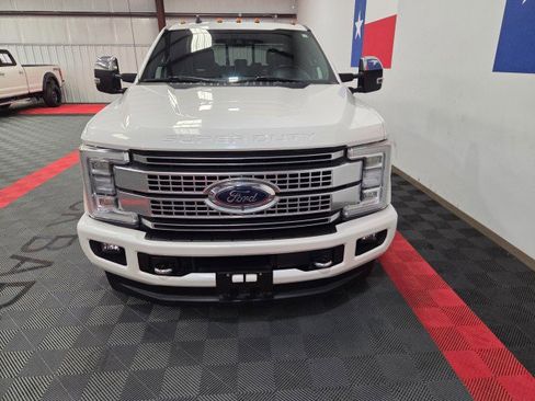 Used 2019 Ford F350 Platinum w/ Platinum Ultimate Package image 18