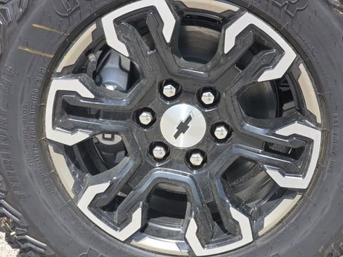 New 2026 Chevrolet Silverado 1500 ZR2 AWD/4WD image 11