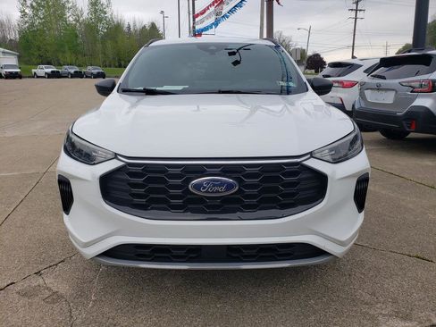 Used 2023 Ford Escape ST-Line w/ Tech Pack #1 AWD/4WD image 9