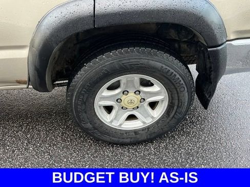 Used 2002 Toyota 4Runner SR5 w/ Upgrade Value Pkg 2 RWD image 26