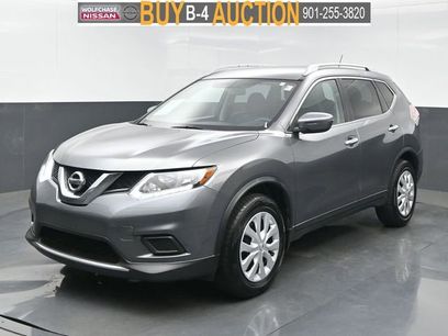 Used 2016 Nissan Rogue S w/ Appearance Package