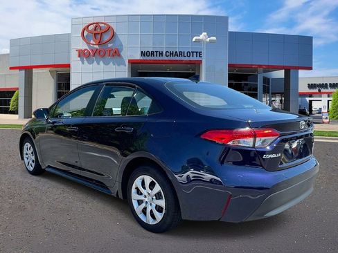 Used 2024 Toyota Corolla LE FWD image 5
