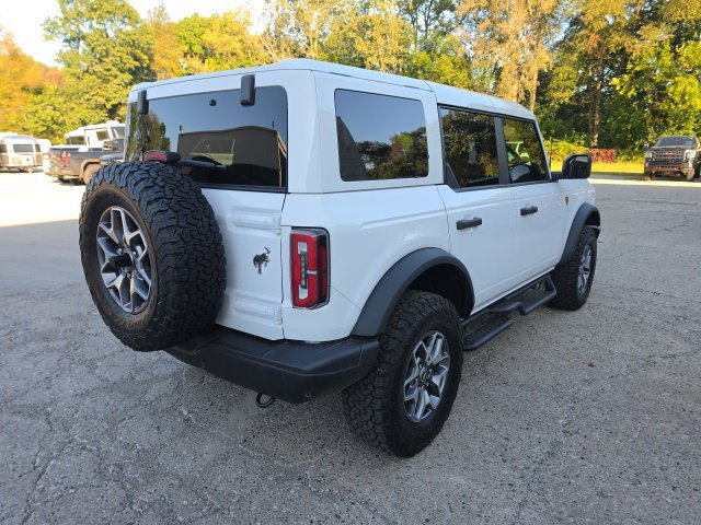 Used 2025 Ford Bronco Badlands AWD/4WD image 3