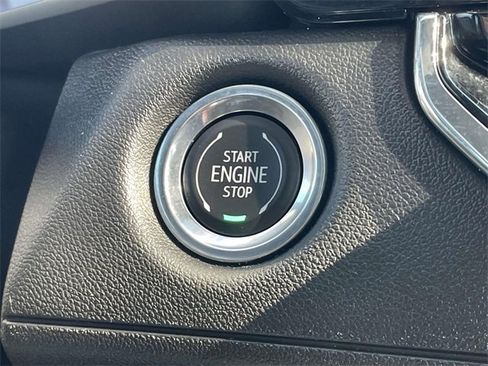 Used 2023 Chevrolet Colorado Trail Boss w/ Technology Package image 22