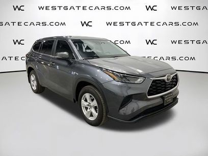 Used 2023 Toyota Highlander L