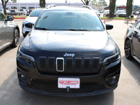 Used 2020 Jeep Cherokee Latitude Plus FWD image 4