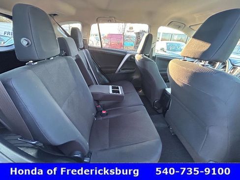 Used 2017 Toyota RAV4 LE image 30