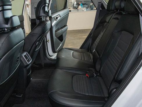Used 2025 Kia Sportage SX AWD/4WD image 15