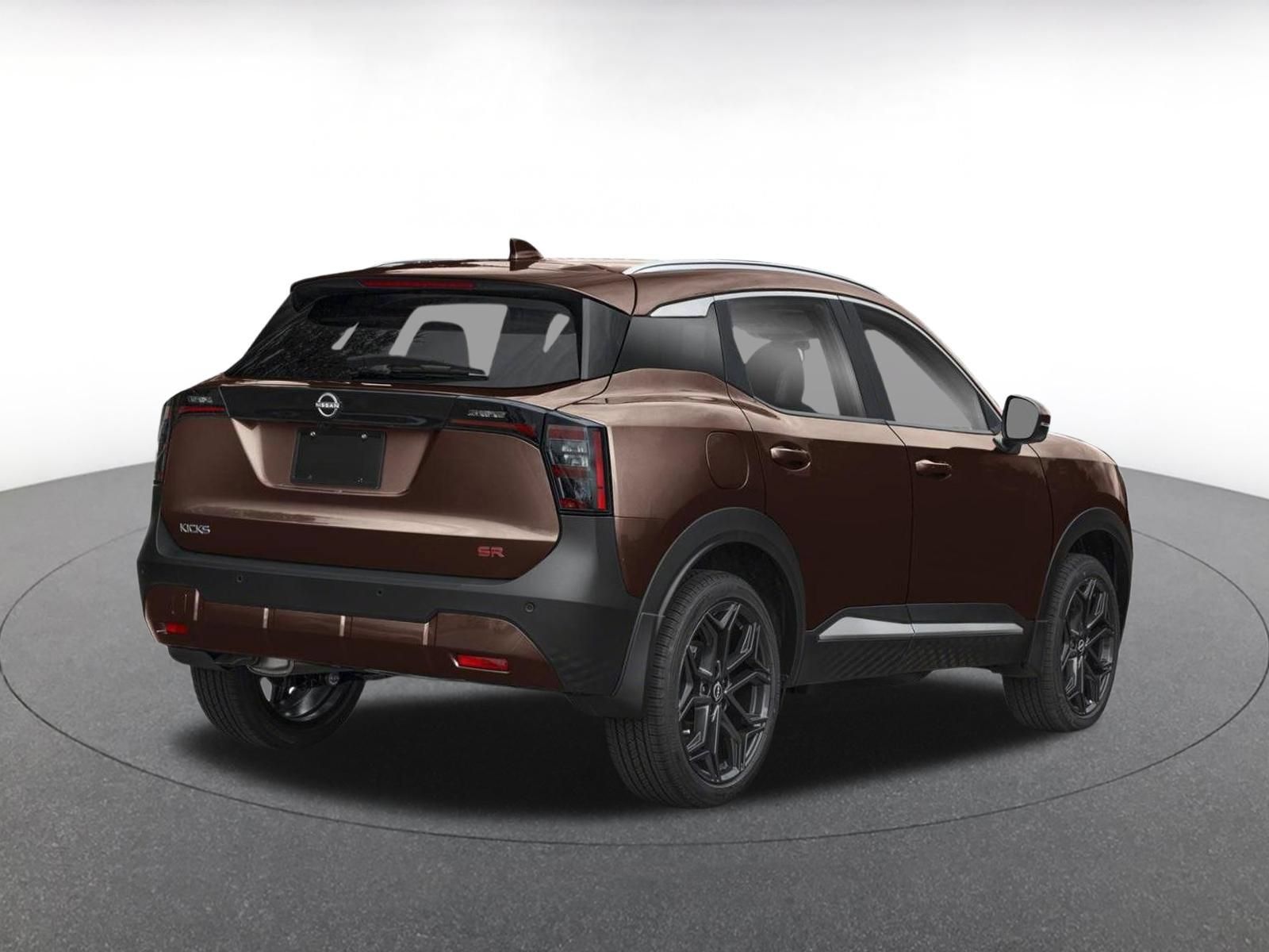 Used 2026 Nissan Kicks SR AWD/4WD image 2