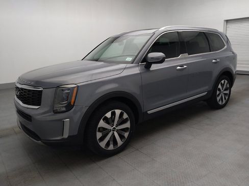 Used 2022 Kia Telluride S FWD image 2