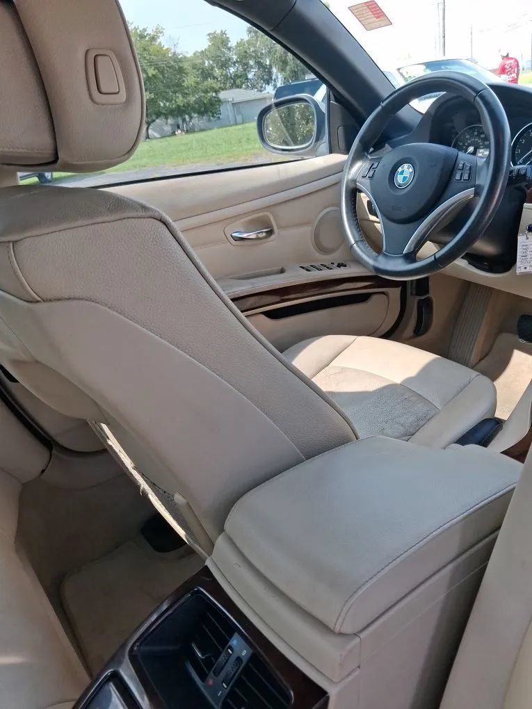 Used 2012 BMW 328i Convertible RWD image 54