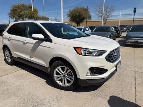 Used 2019 Ford Edge SEL w/ Equipment Group 201A image 3