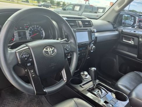 Used 2019 Toyota 4Runner Limited AWD/4WD image 4