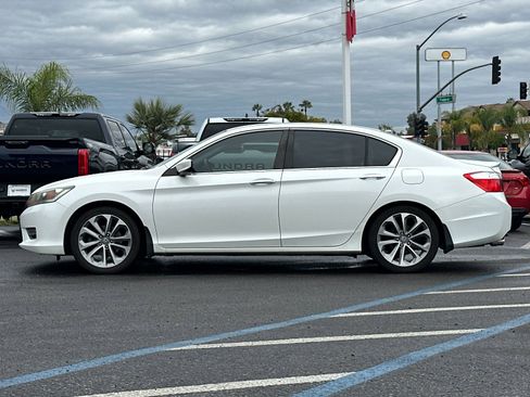 Used 2013 Honda Accord Sport image 2