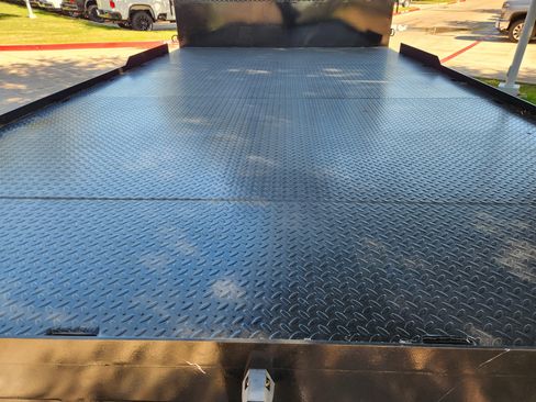 New 2024 Chevrolet Low Cab Forward image 32