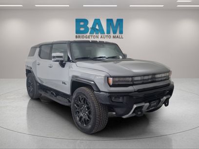 New 2025 GMC Hummer EV 3X w/ LPO, Dark Essentials Package