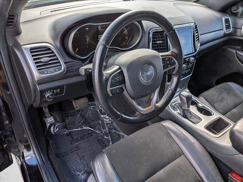 Used 2021 Jeep Grand Cherokee Laredo X AWD/4WD image 10