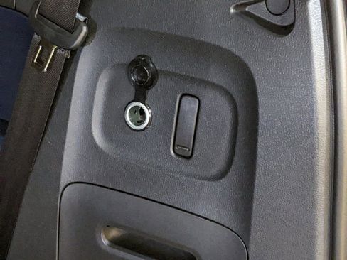 New 2025 Volkswagen ID. Buzz Pro S image 28