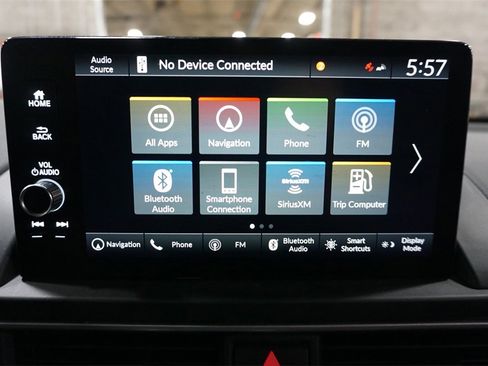 Used 2025 Honda Pilot Touring image 10